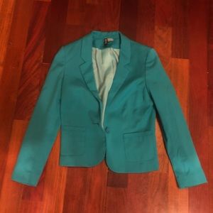 Divided cropped blazer
